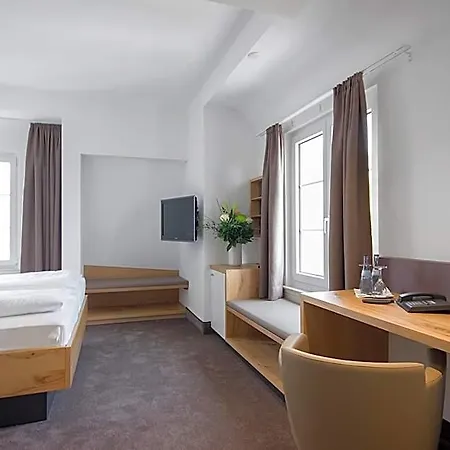 Seehof 3* 울딘겐물호펜